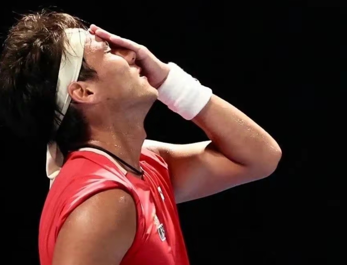 B体育-队员在比赛中深刻挖掘对手弱点获得胜利