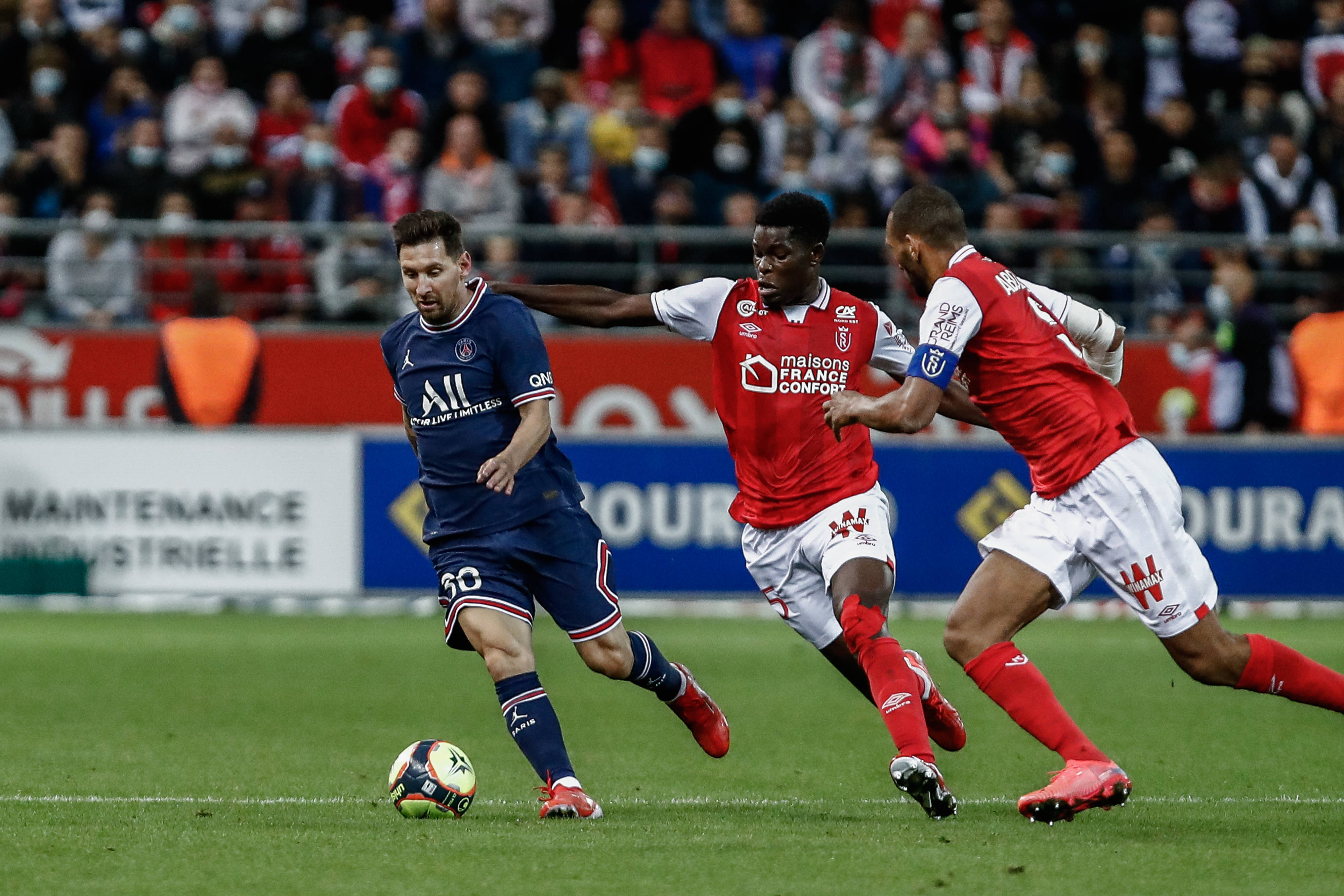 B体育-巴黎圣日耳曼豪取法甲联赛四连胜的简单介绍