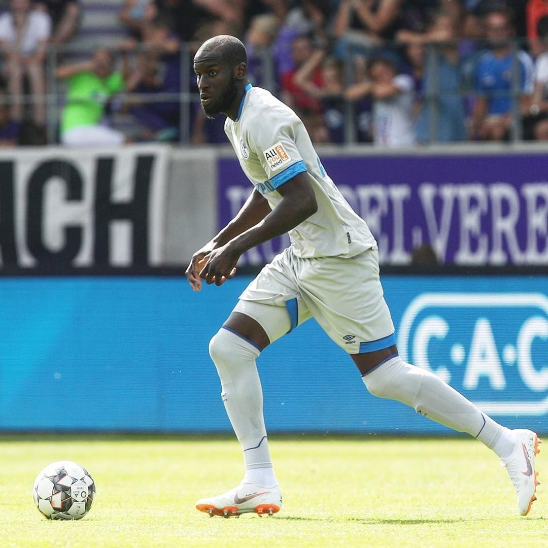 B体育-关于沙尔克遭遇失利，球迷忧心球队前途的信息