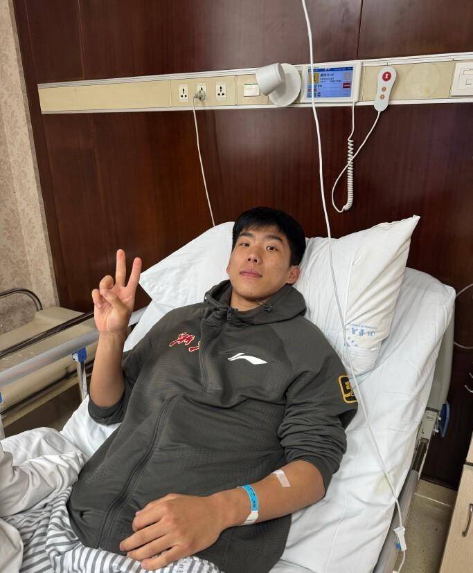 B体育-浙江男篮青年队员崭露头角，成为球队的新希望